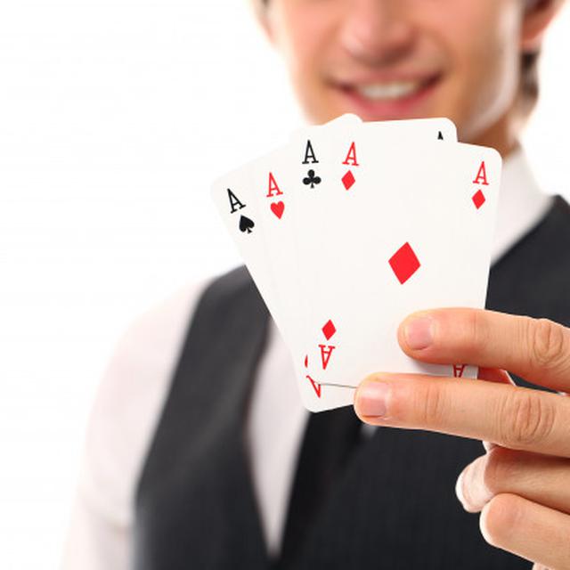 TOLOK UKUR KEKUATAN KARTU DALAM SUGUHAN POKER&nbsp;ONLINE
